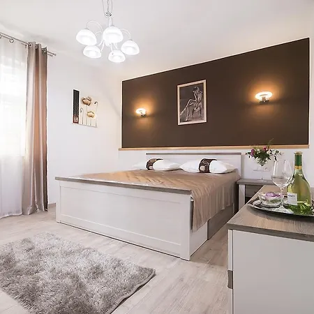 J&j Appartement *